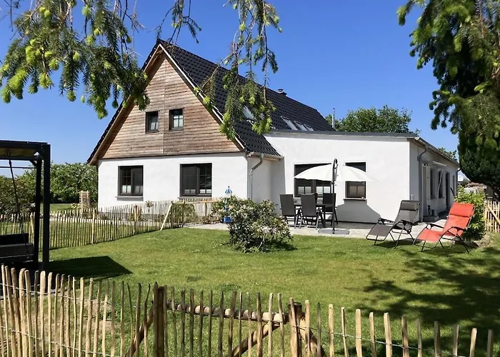 With 1 Bedroom Tremt